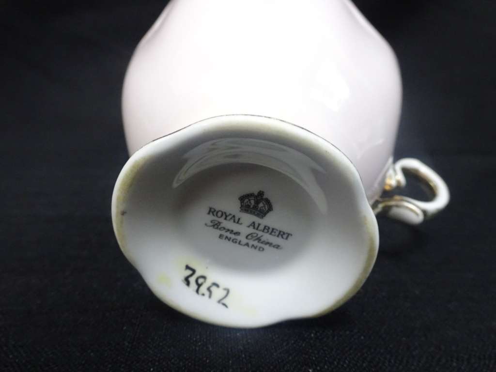 Stunning Vintage Royal Albert Trio Fine Bone China Set Made In England