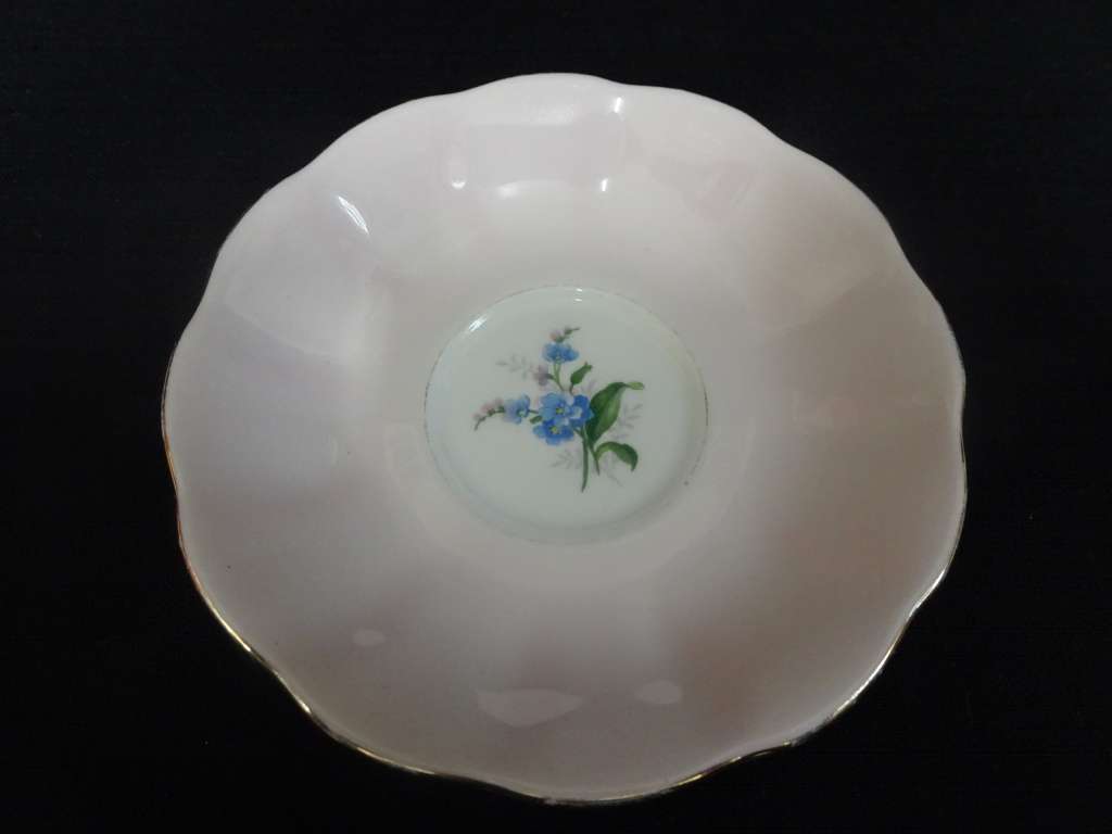 Stunning Vintage Royal Albert Trio Fine Bone China Set Made In England