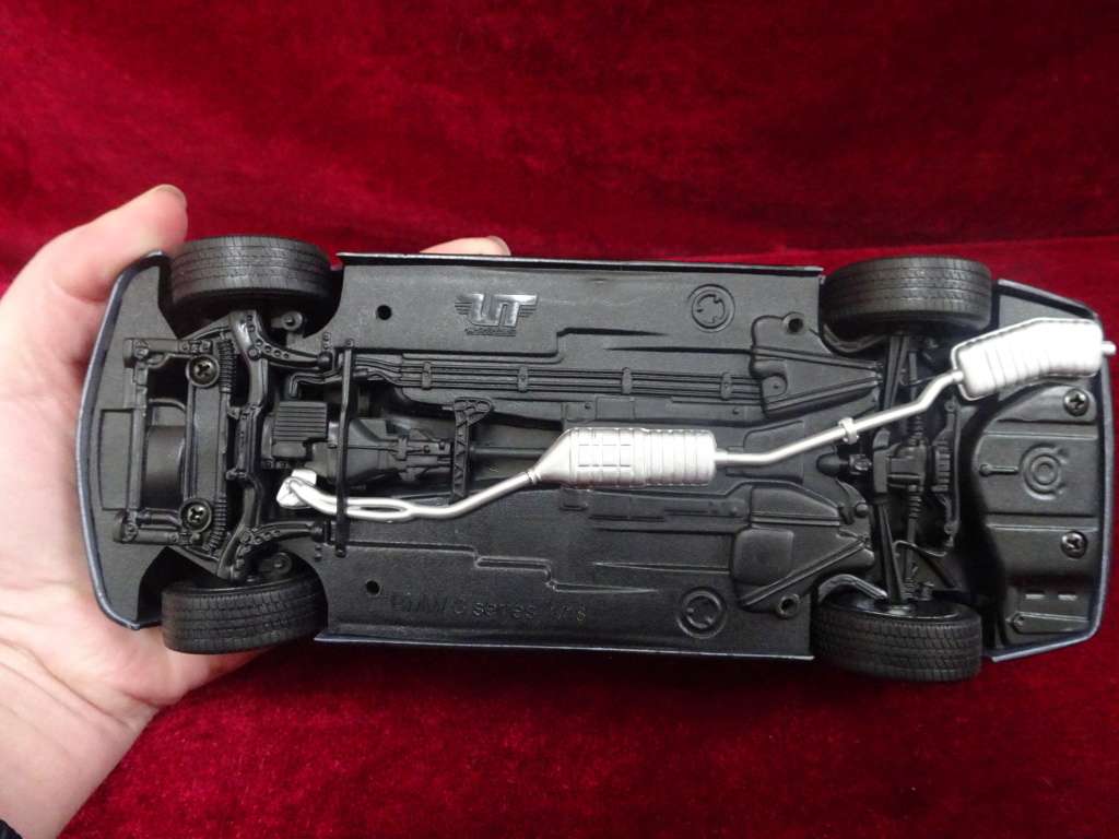 UT Models 1/18 Scale Diecast BMW Series 3 (No Box)