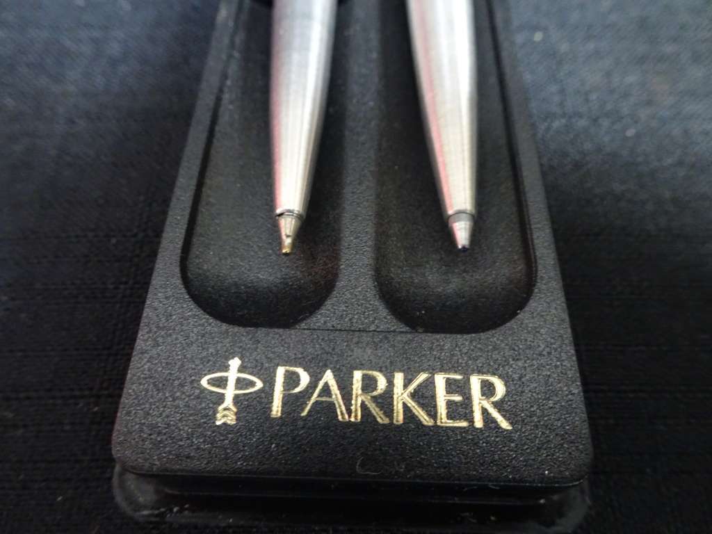 Parker Stainless Steel Silver Pen and Pencil Set