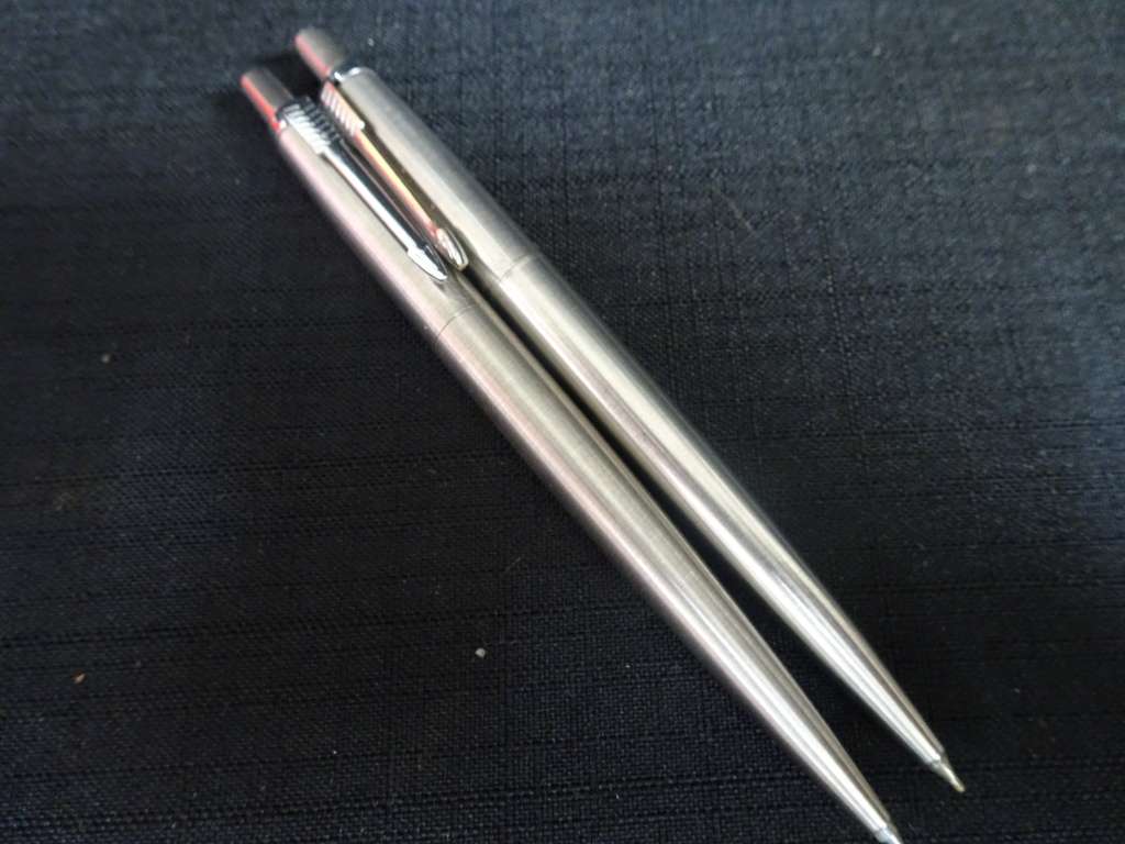 Parker Stainless Steel Silver Pen and Pencil Set