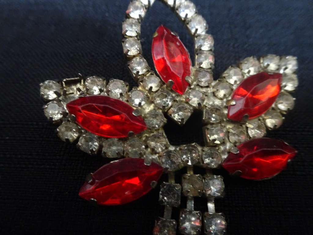 Three Stunning Vintage Costume Jewellery Brooches - See My Description