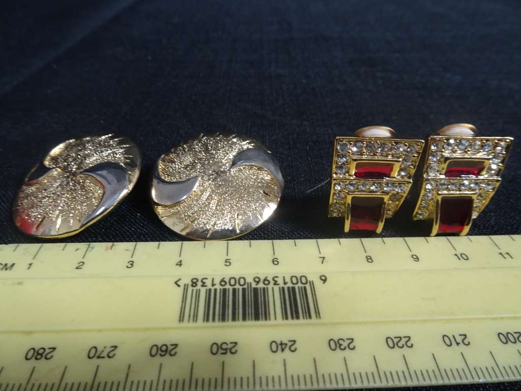 Beautiful Joblot Of Ten Pairs Of Costume Jewellery Earrings - In Excellent Condition