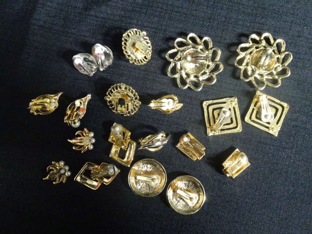 Beautiful Joblot Of Ten Pairs Of Costume Jewellery Earrings - In Excellent Condition