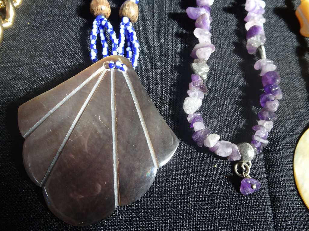 Gorgeous Joblot Of Ten Costume Jewellery Necklaces - In Excellent Condition