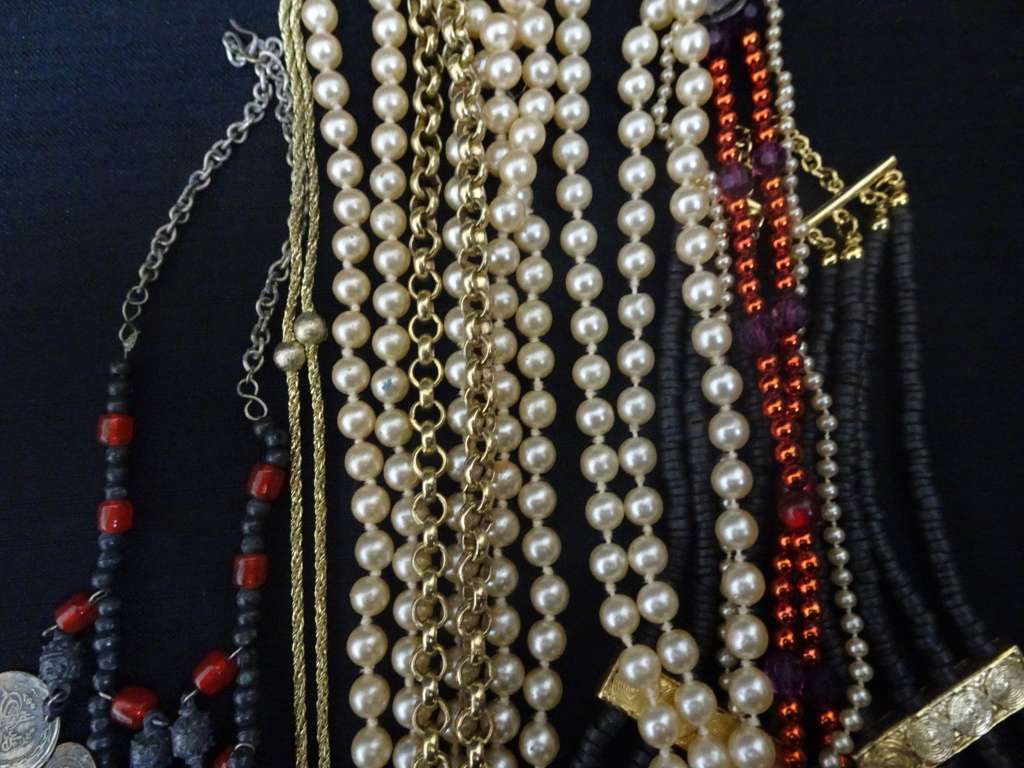 Eight Lovely Costume Jewellery Necklaces - In Excellent Condition