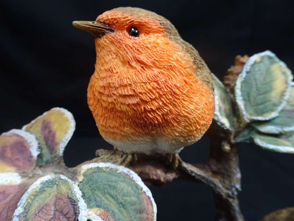 Vintage Limited Edition Coalport Robin Redbreast Frosty Morning Bird Collection - Number 3788/4950