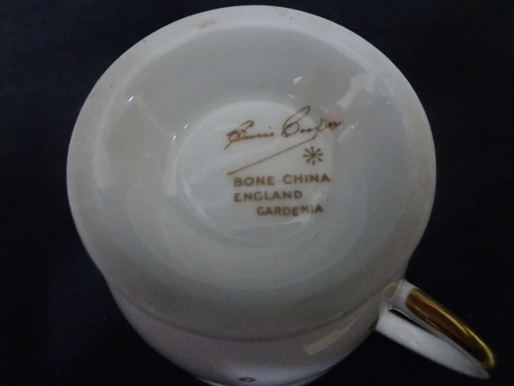 Stunning Susie Cooper `Magnolia` Coffee Set - See Description