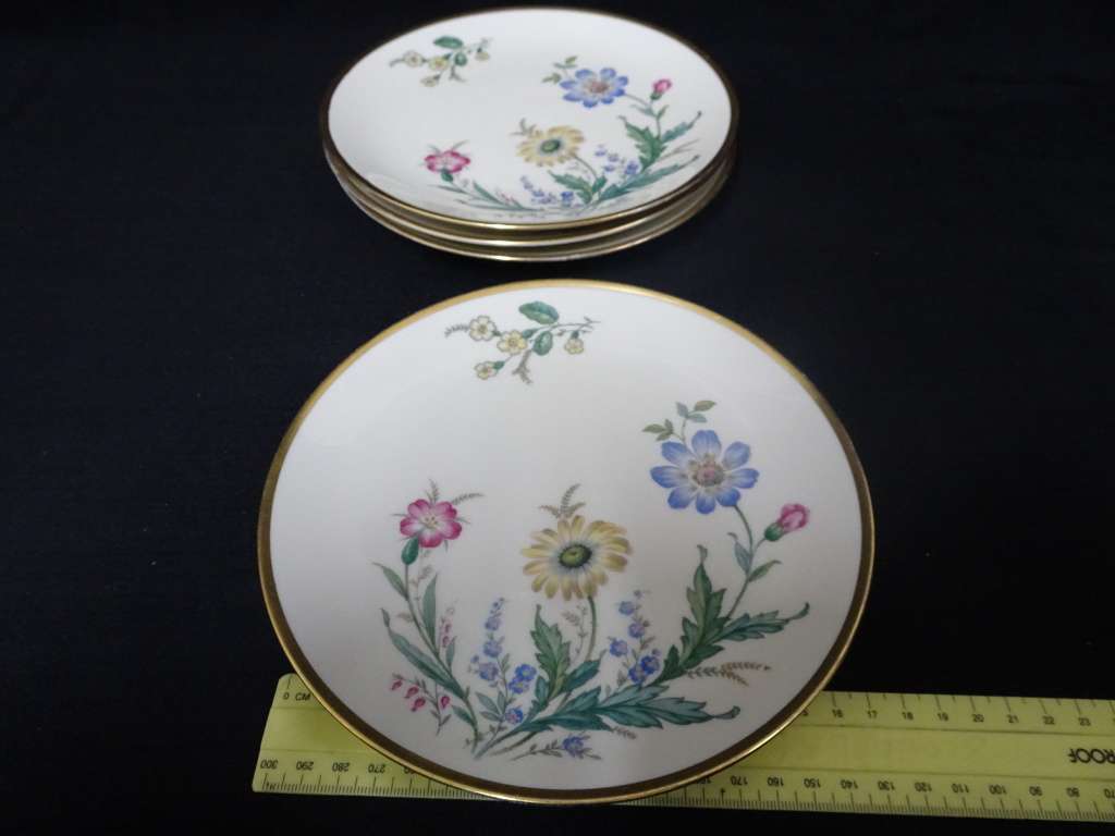 Stunning Four Piece Thomas Ivory Bavaria Floral Wild Flower Salad Plates - Made In Germany