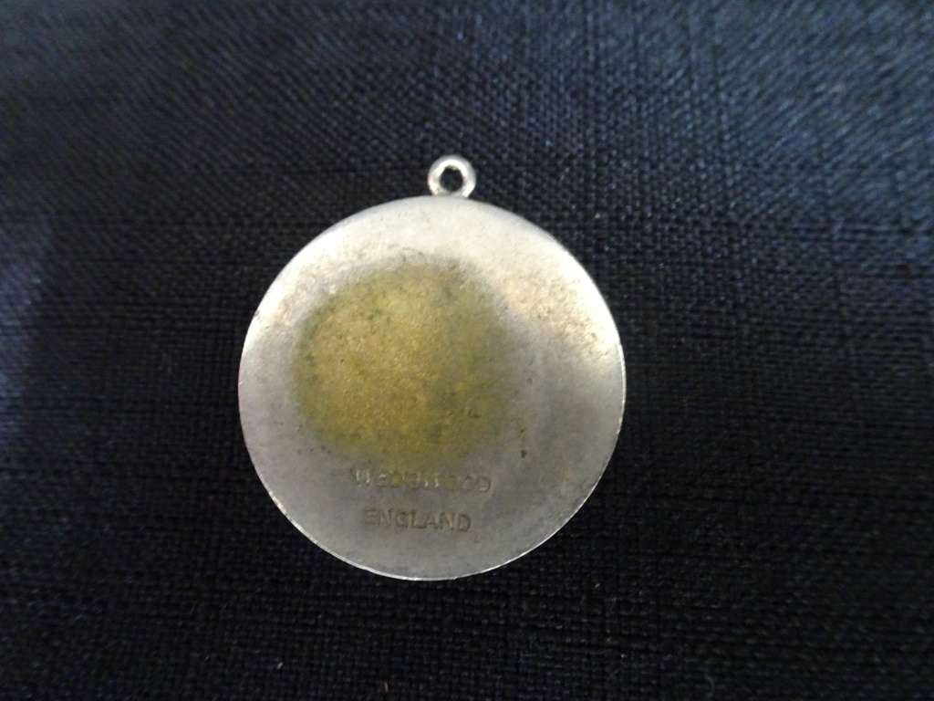 Vintage Silver Plate England Wedgwood Man Shakespeare Pendant - See My Description