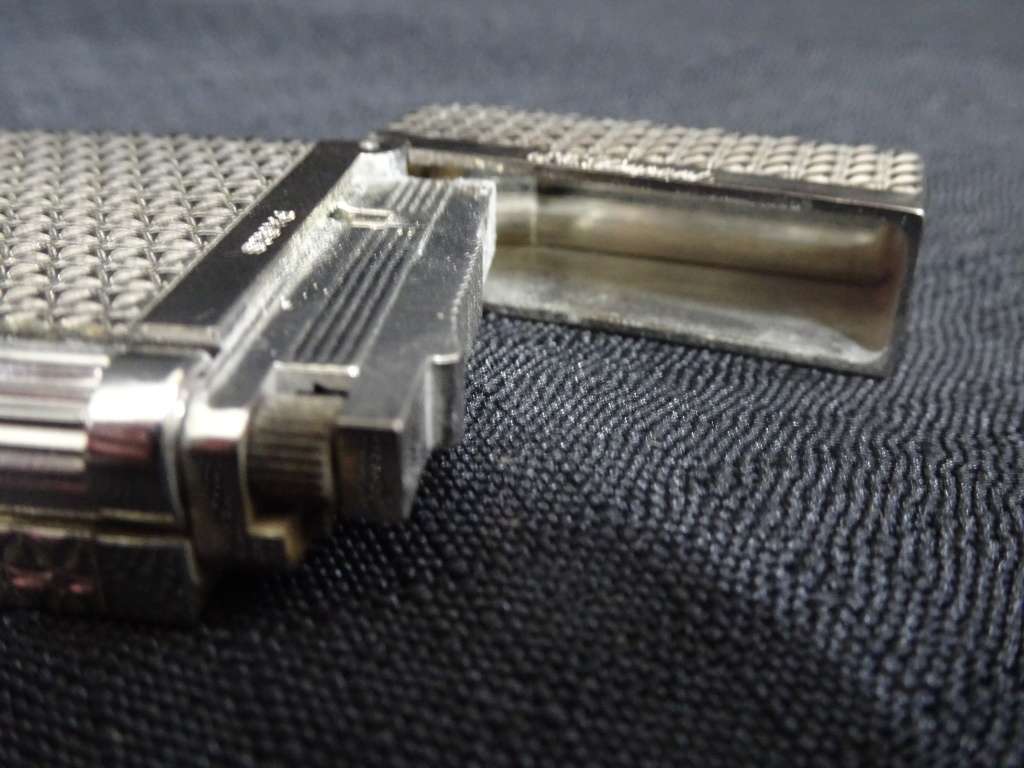 Stunning ST Dupont Silver Lighter 4FKI2J8 Paris Made In France - See Description - 146 Grams