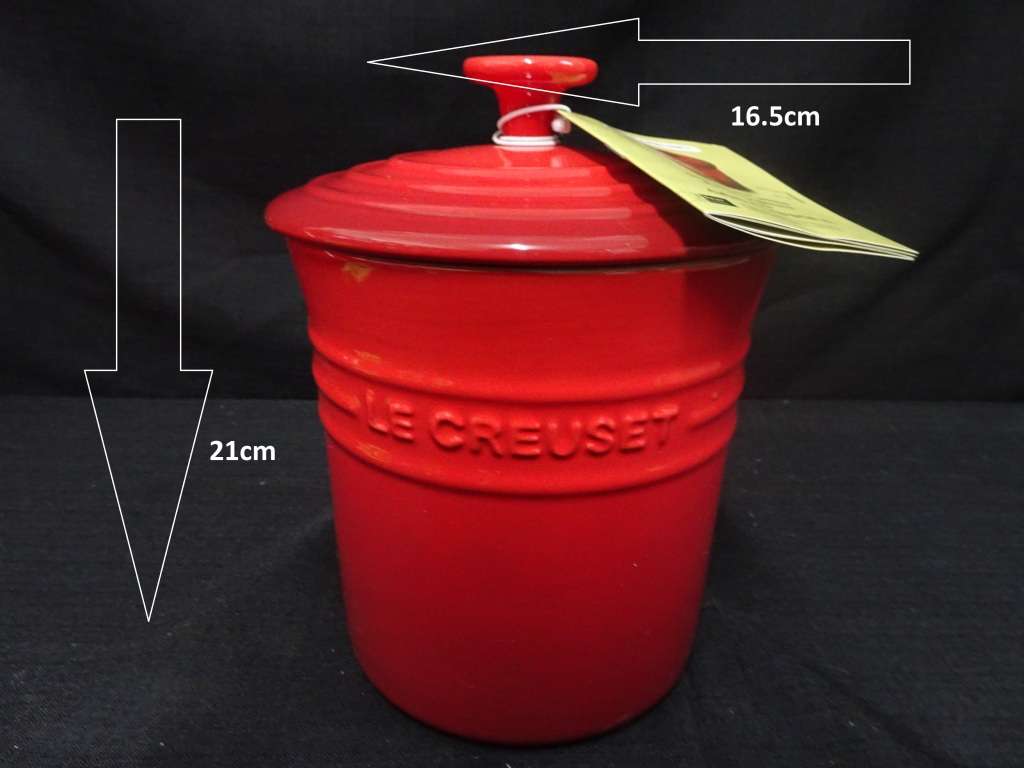 Le Creuset Crock Canister (XL) Cerise Red Ombre Stoneware Lided Kitchen Jar - In Excellent Condition