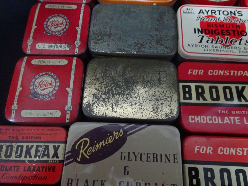 Lovely Big Collectioin Of Seventeen Vintage Tins - See Description