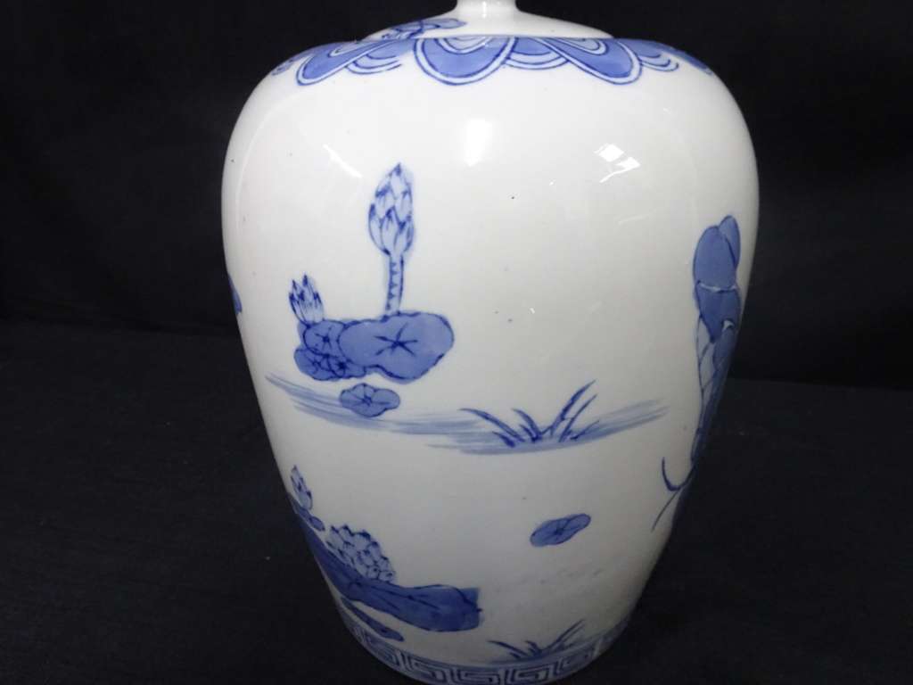 Rare Water Lilies Hand Painted Large Porcelain Jar With Lid-Blue and White Series-Made In China
