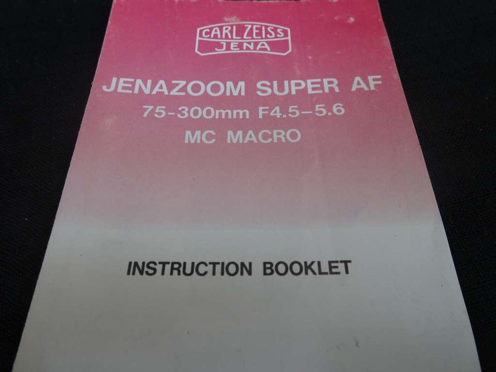 Sigma DL Focus Auto Focus 75-300mm F4.5-5.6 MC Macro Lens - See Description