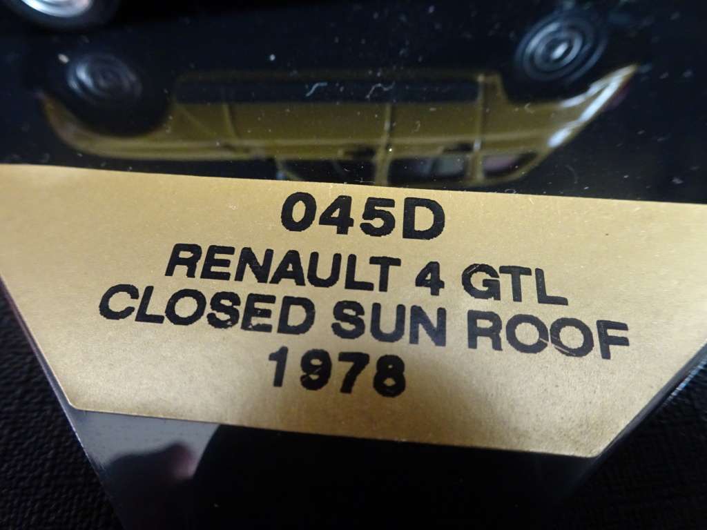 Vitesse Collection 045D Renault 4 GTL Closed Sun Roof 1978- In Excellent Condition