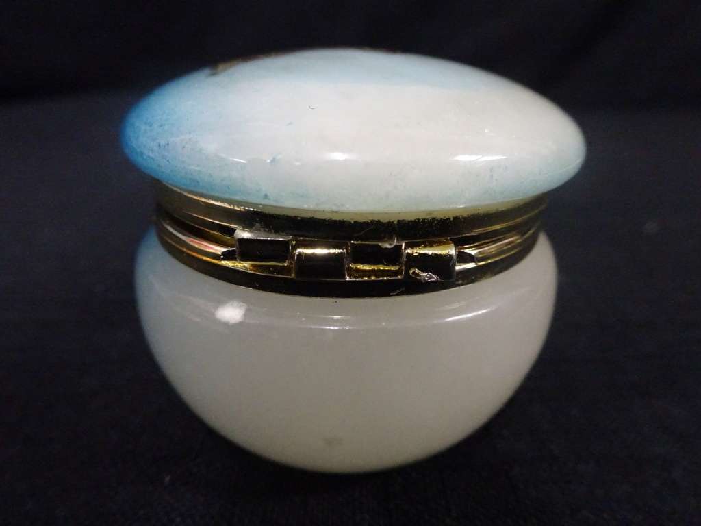 Vintage Hinged Italian Alabaster Trinket Box Mini Venezia - Ponte Di Rialto - In Good Condition