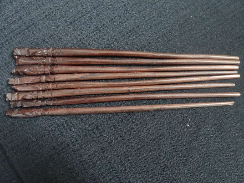 Rare Vintage Wooden Box Containing 8 Chopsticks With Carved Top Depicting A Lizard and Frog