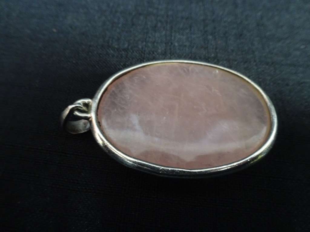 Superb and Chunky Sterling Silver And Rose Quartz Pendant 30.3g Alternative January Birthstone