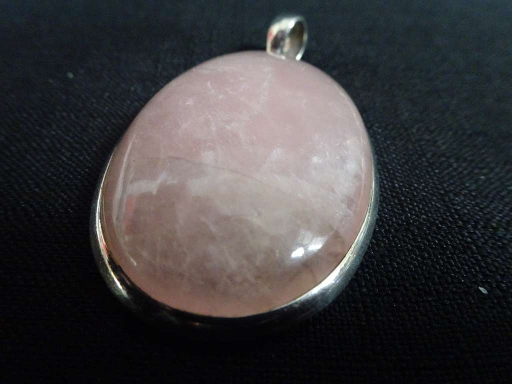 Superb and Chunky Sterling Silver And Rose Quartz Pendant 30.3g Alternative January Birthstone