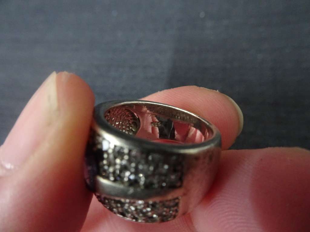 Beautiful Sterling Silver Blue Sapphire Ring - 9.7 Grams - Clearly Marked 925 - One Stone Missing