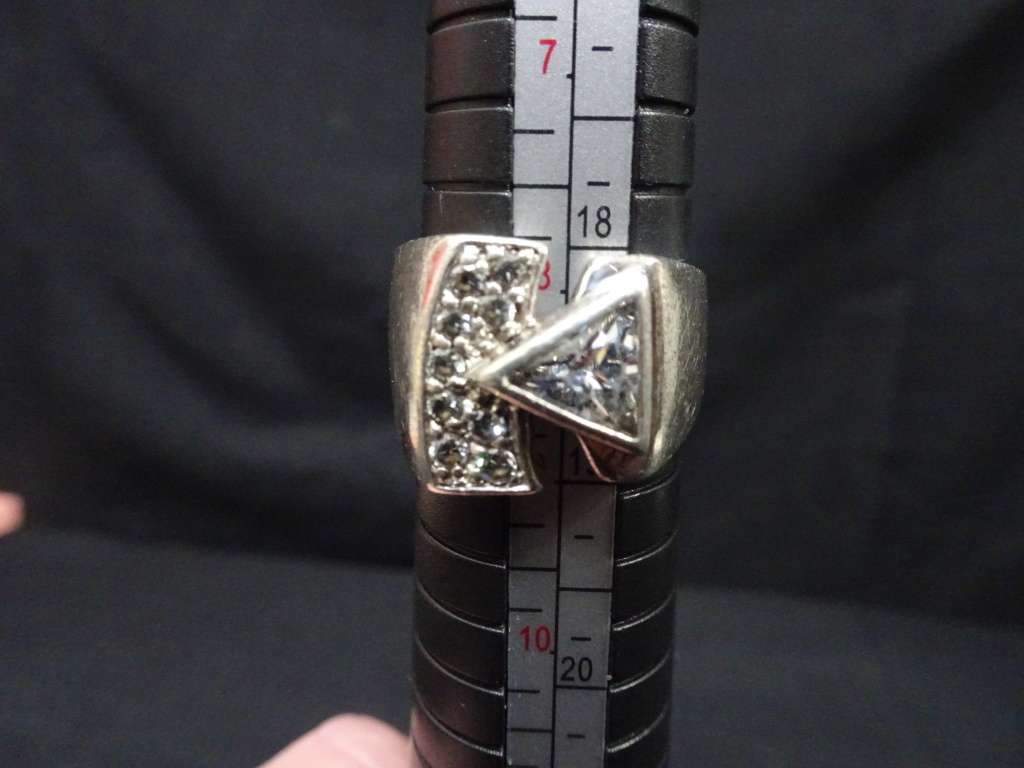 Beautiful Custom Made Sterling Silver Ring - 8.9 Grams - Clearly Marked 925 - Size 9