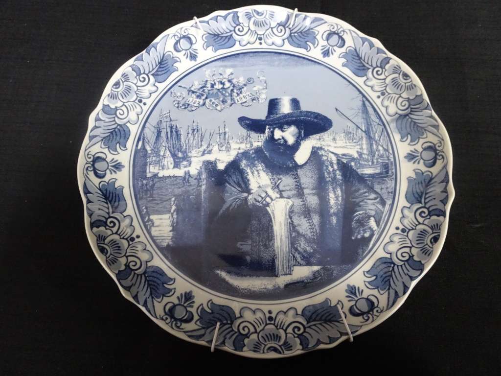 Stunning Vintage Special Limited Collectors Edition "The Merchant" Delft Wall Plate