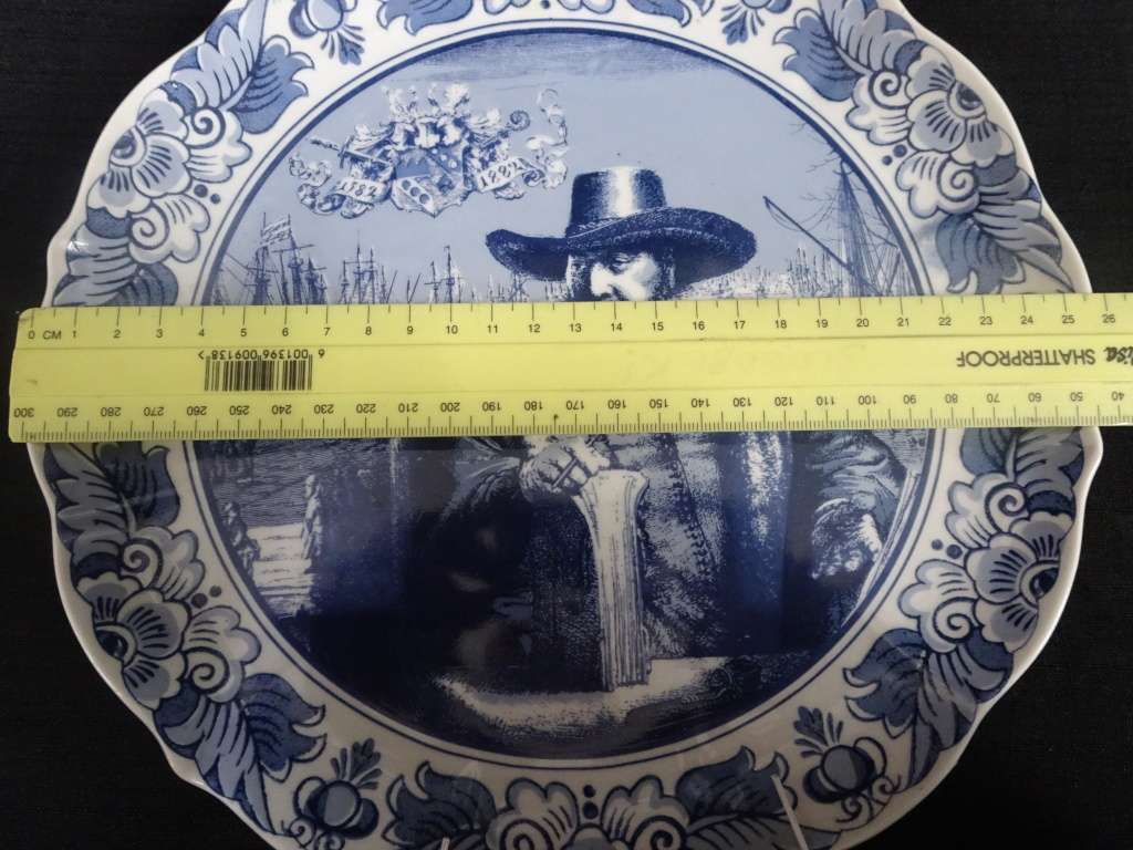Stunning Vintage Special Limited Collectors Edition "The Merchant" Delft Wall Plate