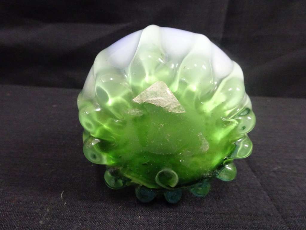 Stunning Vintage Colourful Murano Glass Vase - 19cm x 9cm - In Excellent Condition