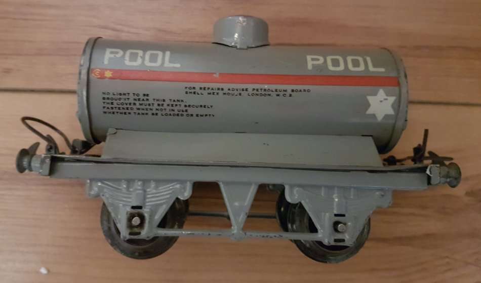 1937 EM 320 Hornby Tank Goods Set