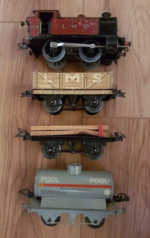 1937 EM 320 Hornby Tank Goods Set