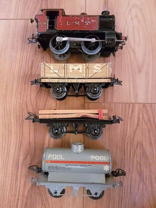 1937 EM 320 Hornby Tank Goods Set