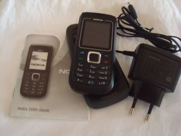 Nokia 1680 - as new  REDUCED