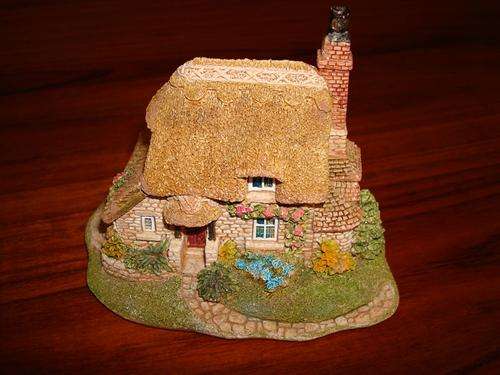 Lilliput Lane  " Birdlip Bottom"