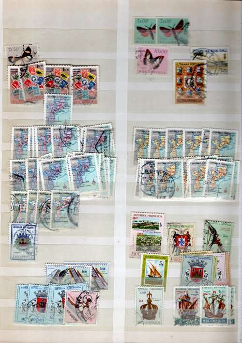 LIGHTHOUSE ALBUM 2ND HAND WITH MOZAMBIQUE, RHODESIA ETC STAMPS. AS PER SCANS. NB: PLEASE READ BELOW!