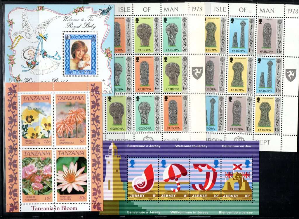 WORLD CLEARANCE LOT OF (X30+) UMM MINI SHEETS ETC. AS PER (X8) SCANS! GOOD VALUE. NICE THEMATIC MIX