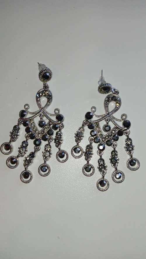 >>> Beautiful Extraordinary Chandelier Earrings <<<