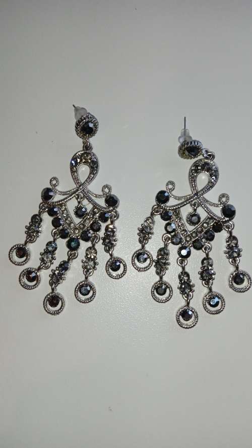 >>> Beautiful Extraordinary Chandelier Earrings <<<