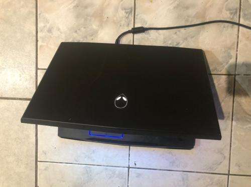 Alienware M17x Intel Core i7-2670QM  Gaming Laptop