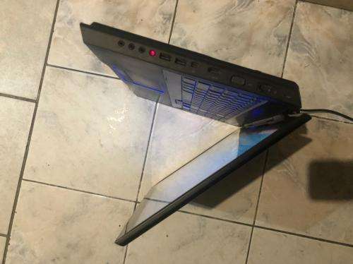 Alienware M17x Intel Core i7-2670QM  Gaming Laptop