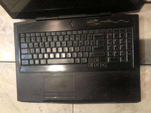 Alienware M17x Intel Core i7-2670QM  Gaming Laptop