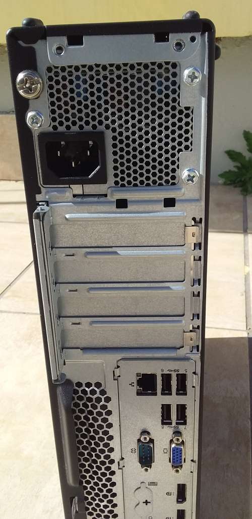 Lenovo ThinkCentre i7 (7th Gen)