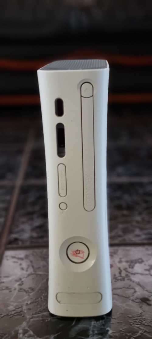 xbox360 with SpeedWheel & 7 Epic Games