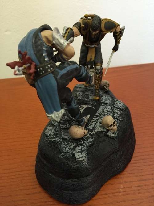 VERY RARE Mortal Kombat Limited Edition Statue