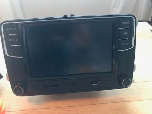 VW RCD330 - Desay Head Unit with CarPlay