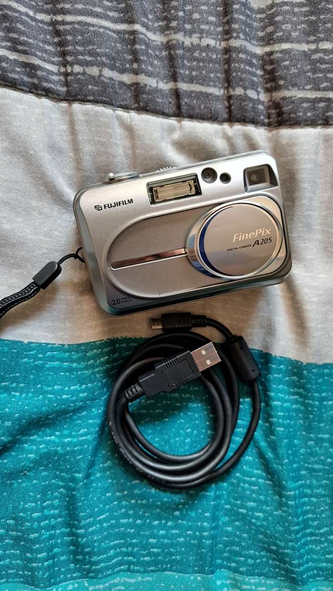FinePix Digital Camera A205