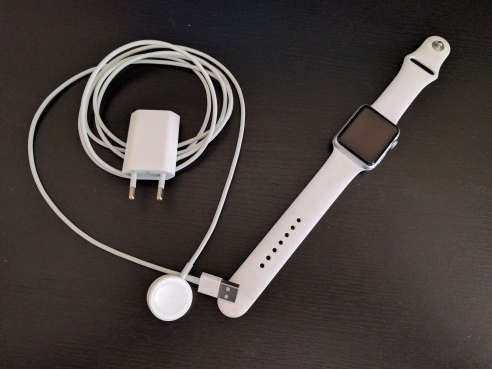 Apple Watch (42mm Silver Aluminium Case with White Sport Band)