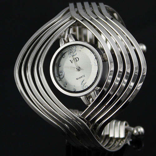 STUNNING & BOLD - Fashion Watch