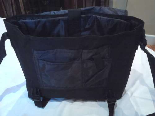 NEW LIGHTWEIGHT LAPTOP BAG