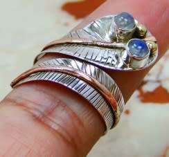 GORGEOUS ARTISAN RING IN SOLID 925 SILVER with MOONSTONES. SIZE 8